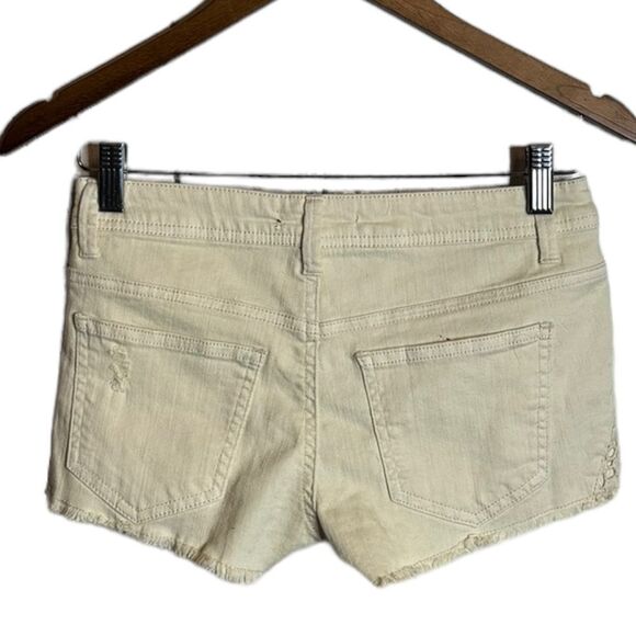 NWT Altar’d State White Shorts size 0 - Picture 2 of 5